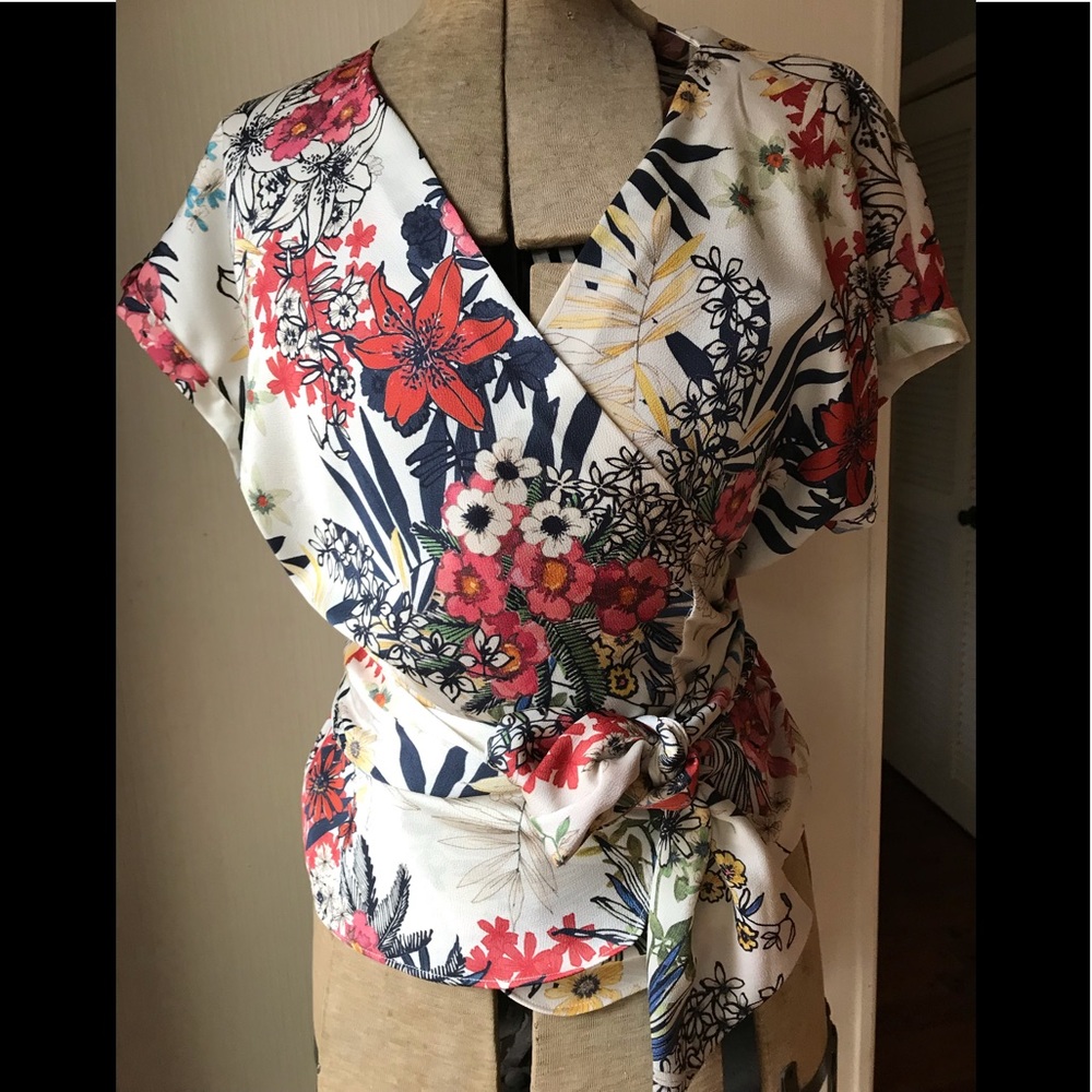 Great wrap floral blouse from Zara.